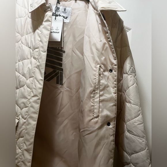 Barbour Leilani Quilted Jacket - Picture 6 of 8